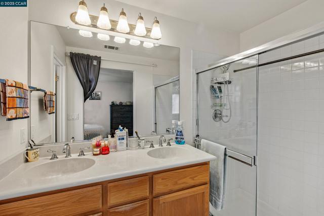 5349 EAGLE COURT, Richmond CA: https://media.crmls.org/mediaz/a055ee4a-cb9e-4d90-acec-5d348f336cc1.jpg