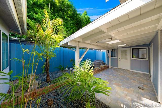 4554 Limerick Way, San Diego CA: https://media.crmls.org/mediaz/a0561720-f174-467d-ab73-b390481789b6.jpg