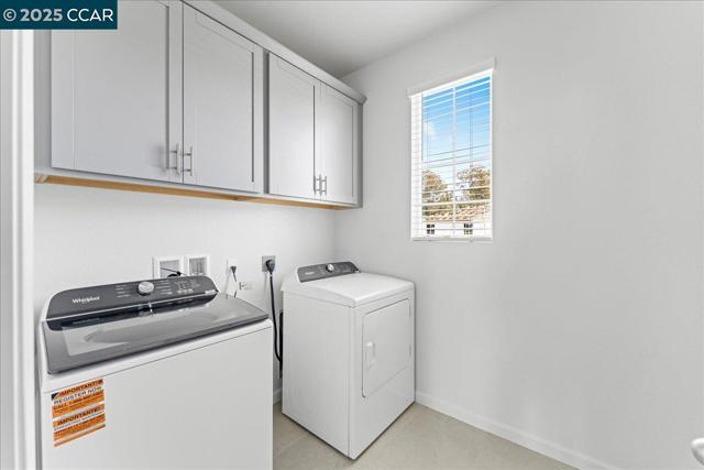 4207 Markovich Ct, Richmond CA: https://media.crmls.org/mediaz/a0569cf2-66dc-4f59-855e-f8e901743c9a.jpg