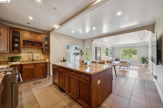 Image 23 of 60 For 6929 Bristol Dr