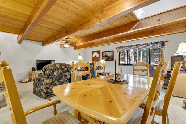 52402 Pine Ridge Road, Idyllwild CA: https://media.crmls.org/mediaz/a05aa898-fa1d-48e5-a940-97457db77132.jpg