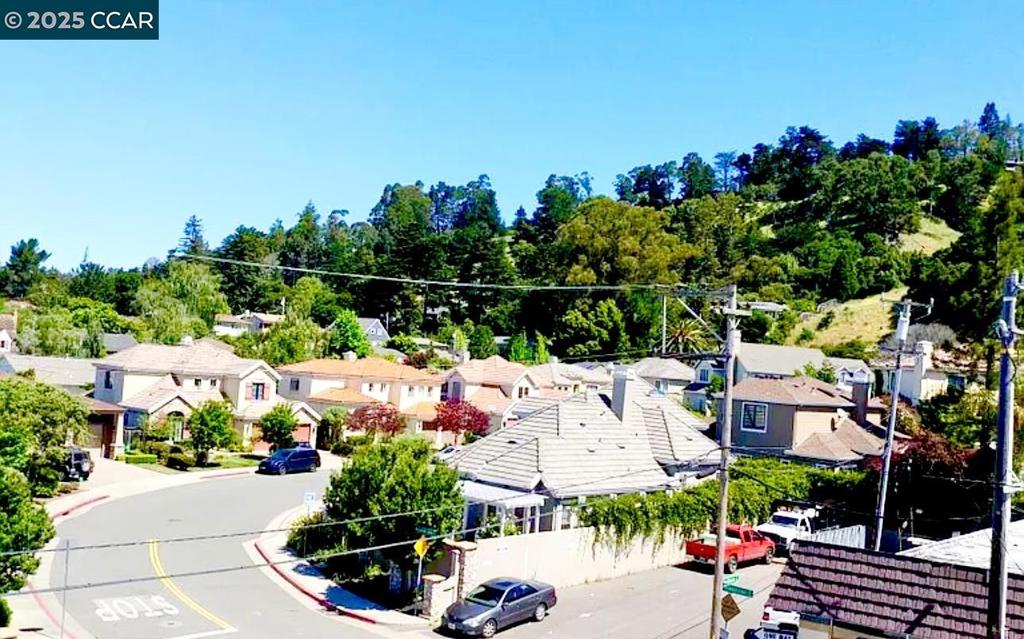 https://media.crmls.org/mediaz/a05ae511-96bb-446e-907c-440e492954eb.jpg?preset=X-Large