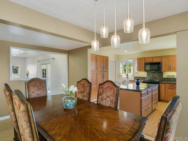 Detail Gallery Image 11 of 67 For 511 Hilltop Dr, Chula Vista,  CA 91910 - 3 Beds | 2 Baths