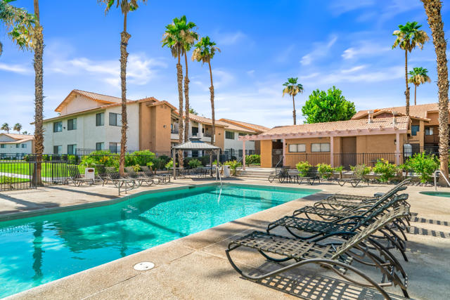 78650 Avenue 42, Bermuda Dunes CA: https://media.crmls.org/mediaz/a05bad65-e182-4a1f-98f4-1af8ef5ff98e.jpg