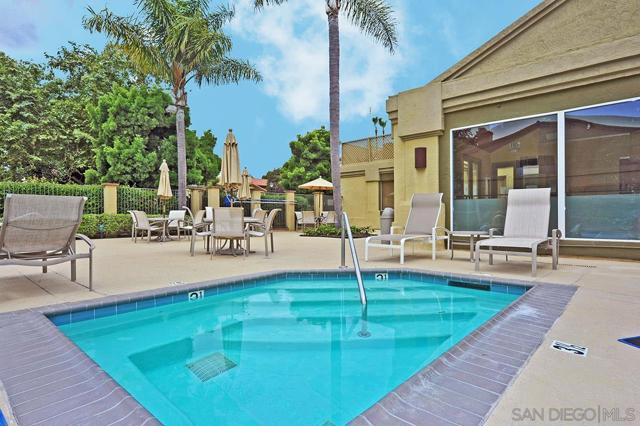 7405 Charmant Dr, San Diego CA: https://media.crmls.org/mediaz/a05d06cd-9eda-4487-b548-236b8b9527c4.jpg