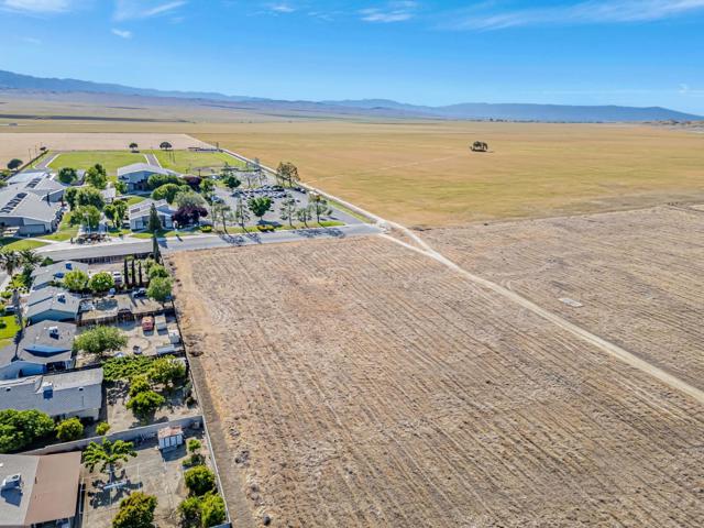 101 Amador Street, Avenal CA: https://media.crmls.org/mediaz/a05ea1a0-57ea-4acc-94a3-ff5ab6b6780e.jpg