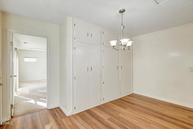 Detail Gallery Image 14 of 49 For 3942 Los Olivos Ln, Glendale,  CA 91214 - 3 Beds | 2 Baths