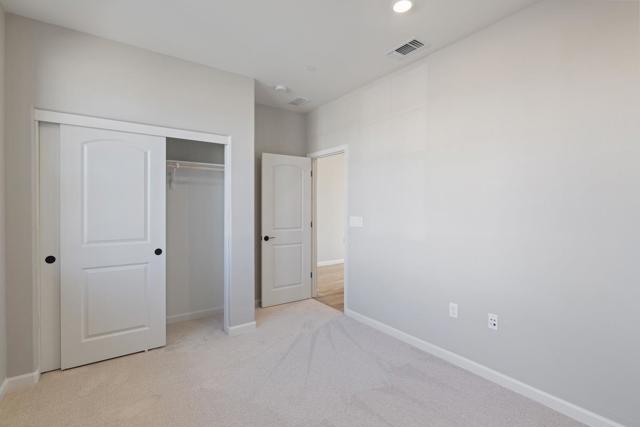 1861 Hydrangea Drive, Hollister CA: https://media.crmls.org/mediaz/a05f78a5-1490-4e46-917e-b1b8928fc9ff.jpg