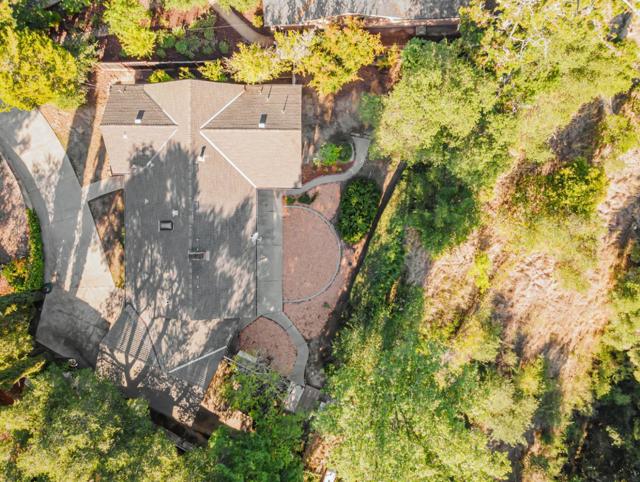 23492 Sunset Drive, Los Gatos CA: https://media.crmls.org/mediaz/a05faa71-9744-411a-8ea4-8dfe631bd632.jpg