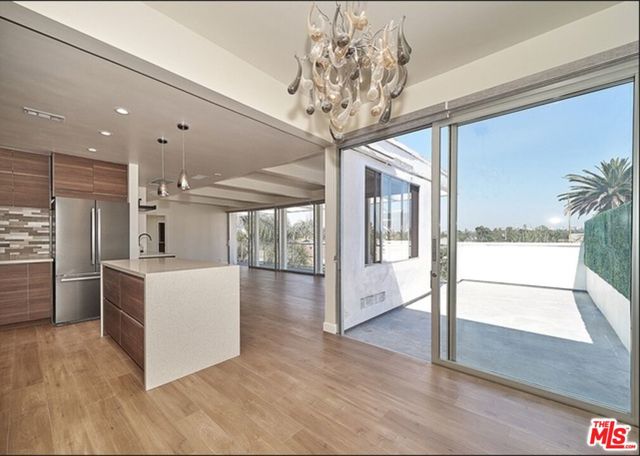 A0609A02 7109 4541 B712 16B20A8E734E 131 N Gale Drive #Penthouse, Beverly Hills, Ca 90211 &Lt;Span Style='Backgroundcolor:transparent;Padding:0Px;'&Gt; &Lt;Small&Gt; &Lt;I&Gt; &Lt;/I&Gt; &Lt;/Small&Gt;&Lt;/Span&Gt;