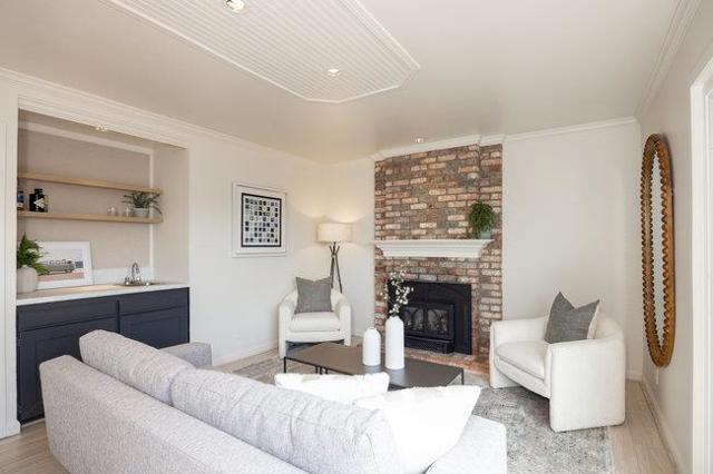 340 Shelter Cove Drive, El Granada CA: https://media.crmls.org/mediaz/a060c35a-9ea7-4acf-9b15-822669deebec.jpg