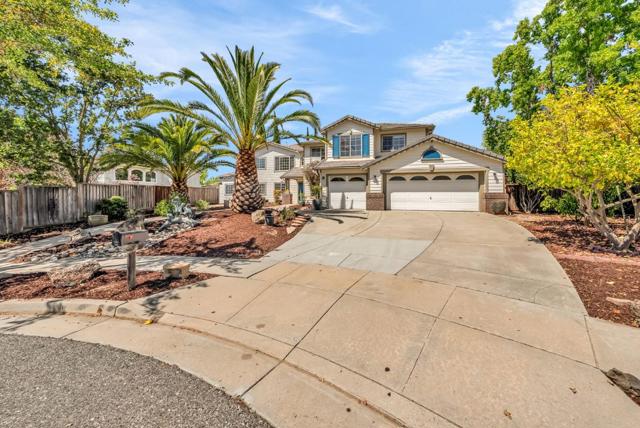 6252 Placid Court, San Jose CA: https://media.crmls.org/mediaz/a0613916-3717-46e1-8256-ec9dd47ad6b2.jpg
