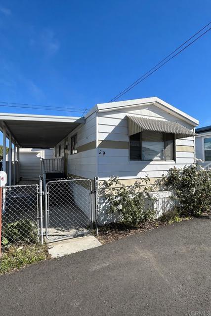 Detail Gallery Image 2 of 2 For 1425 E Madison Ave #29,  El Cajon,  CA 92019 - 1 Beds | 1 Baths