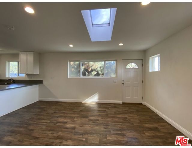 4567 Yellowstone Street, Los Angeles CA: https://media.crmls.org/mediaz/a0631f4d-0885-4959-9bb1-f5f699a3c72e.jpg