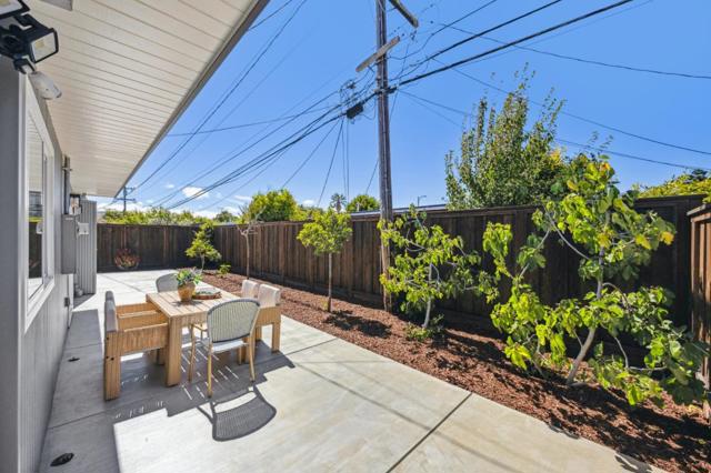 683 Vanessa Drive, San Mateo CA: https://media.crmls.org/mediaz/a0632326-9f8e-4bdb-8d9b-4e1d2d0732ba.jpg