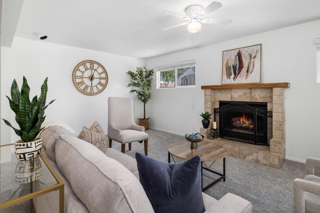 271 Gull Pl