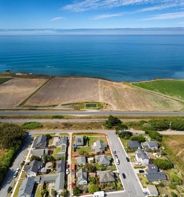 2 3rd Avenue, Davenport CA: https://media.crmls.org/mediaz/a063a36b-261e-4611-b2cf-9429996224eb.jpg