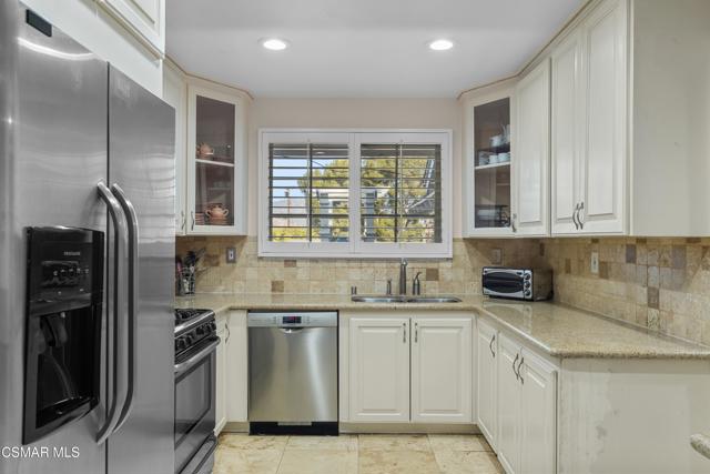 Image 3 of 13 For 17166 Midwood Drive