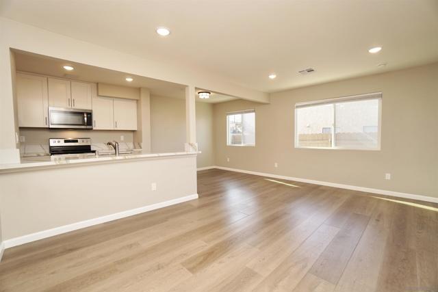 Image 6 of 24 For 2851 Iris Avenue B