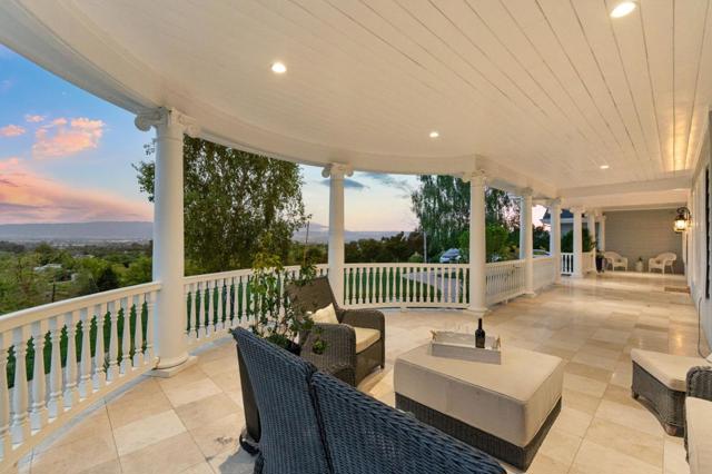 9560 Via Del Oro, Gilroy CA: https://media.crmls.org/mediaz/a0653282-2dfc-4f55-b132-3654c2bc45b6.jpg