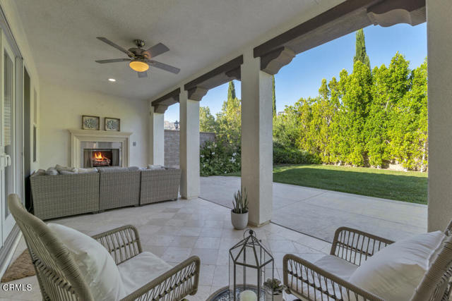 11806 Ricasoli Way, Porter Ranch CA: https://media.crmls.org/mediaz/a0654380-03b7-41ce-94a3-154b8253b3bd.jpg