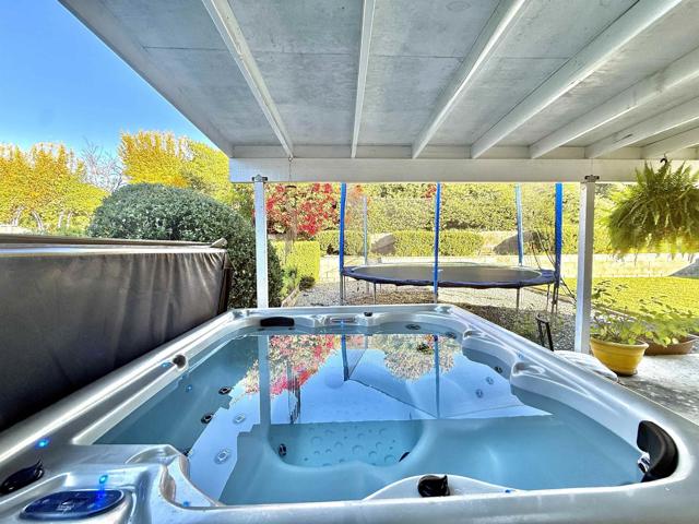 2049 Wind River Rd, El Cajon CA: https://media.crmls.org/mediaz/a0655661-e9fc-48cb-8e56-c2049410a0e2.jpg