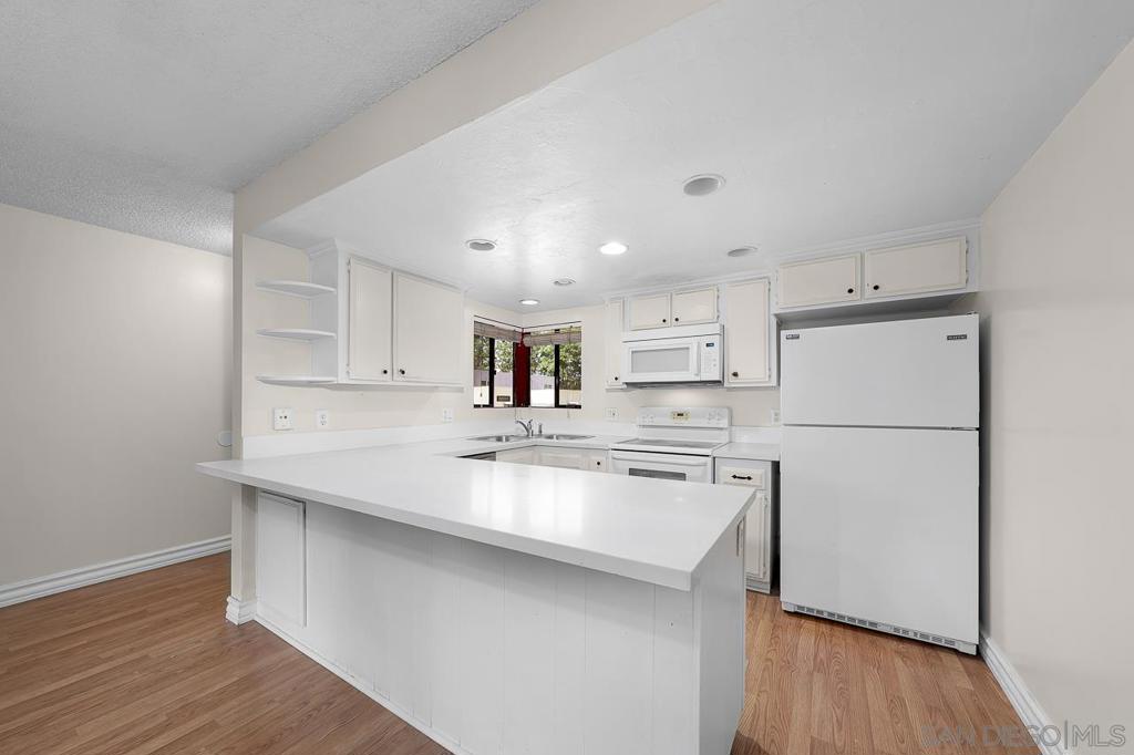 1257 Grand Ave - photo 4