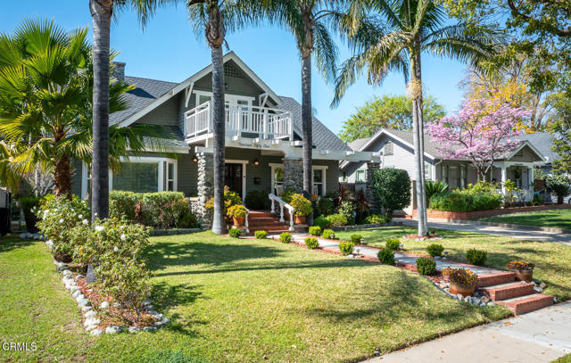 Detail Gallery Image 3 of 69 For 1955 N Los Robles Ave, Pasadena,  CA 91104 - 5 Beds | 3 Baths