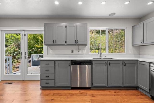 52 Mar Monte Avenue, La Selva Beach CA: https://media.crmls.org/mediaz/a06659b1-8d14-4bfb-9057-2d5f71120021.jpg