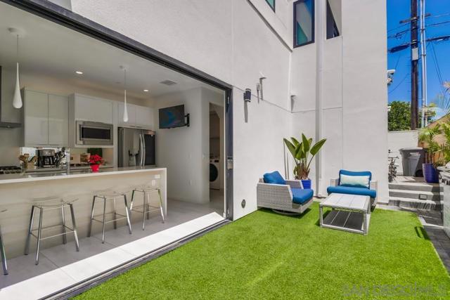 140 Imperial Beach Blvd, Imperial Beach CA: https://media.crmls.org/mediaz/a0668de2-c775-4e4b-98ab-adba37171a04.jpg
