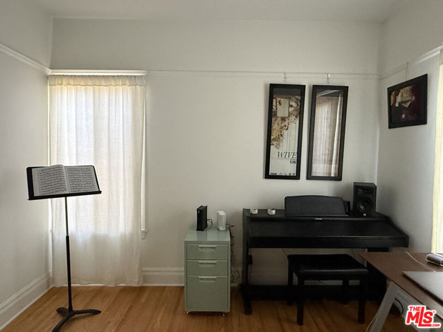 437 S Avenue 20, Los Angeles CA: https://media.crmls.org/mediaz/a066fc63-56c8-4fce-8652-cbf016ad8375.jpg