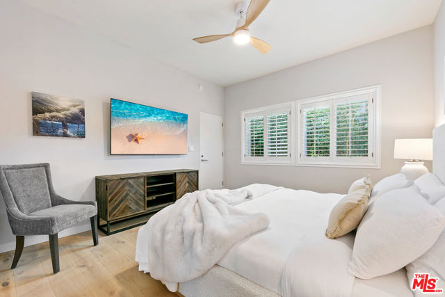 1876 Lookout Road, Malibu CA: https://media.crmls.org/mediaz/a06832b7-8ef2-4515-a62a-a685cfe86cf9.jpg