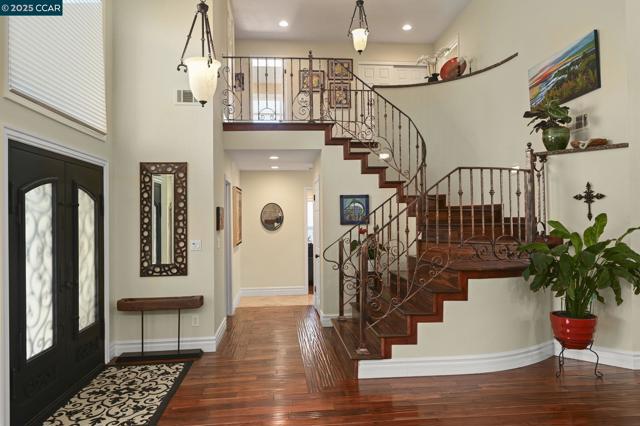 635 Canyon Crest Rd. E., San Ramon CA: https://media.crmls.org/mediaz/a06869b3-d7be-4b2a-8cd4-5b08cd59a872.jpg