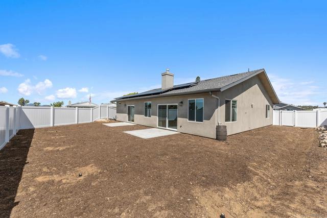 1609 Mauzy Way, El Cajon CA: https://media.crmls.org/mediaz/a068a280-5418-48e6-988b-1b7d0a2e5265.jpg