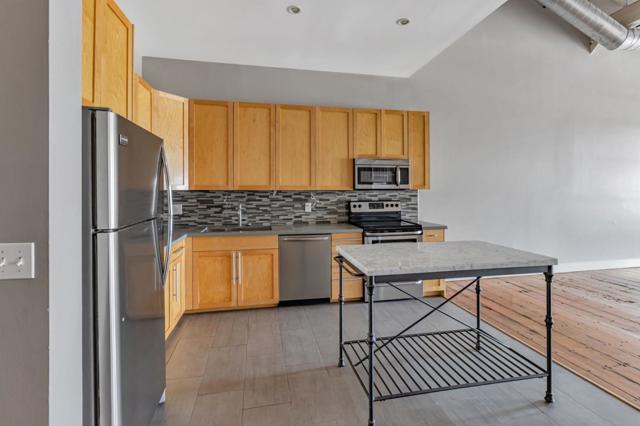 1777 Lafayette Street, Santa Clara CA: https://media.crmls.org/mediaz/a069f524-bf79-484d-a182-6def28ecae6e.jpg