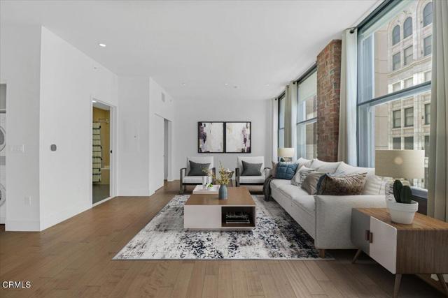 460 S Spring Street, Los Angeles CA: https://media.crmls.org/mediaz/a06c38a1-c2ba-4142-961e-09238873781f.jpg