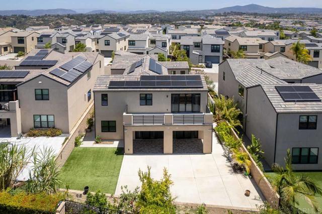 13720 Solana Crest Trl, Carmel Valley CA: https://media.crmls.org/mediaz/a06cc5ba-838e-4d71-b6da-38f955a821b8.jpg