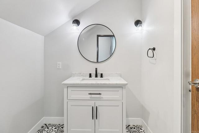 Detail Gallery Image 32 of 52 For 139 Almond Street #41,  Fallbrook,  CA 92028 - 5 Beds | 5/1 Baths