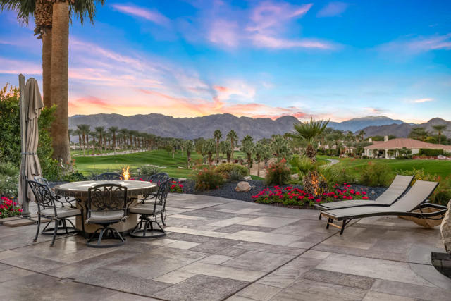 50605 Verano Drive, La Quinta CA: https://media.crmls.org/mediaz/a06e2bdf-eb59-4b52-be54-67eeaad07d5d.jpg