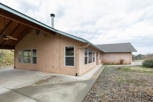 41508 Roaring River Court, Coarsegold CA: https://media.crmls.org/mediaz/a06e93a5-6640-4c28-bf10-8a7f42b1590e.jpg