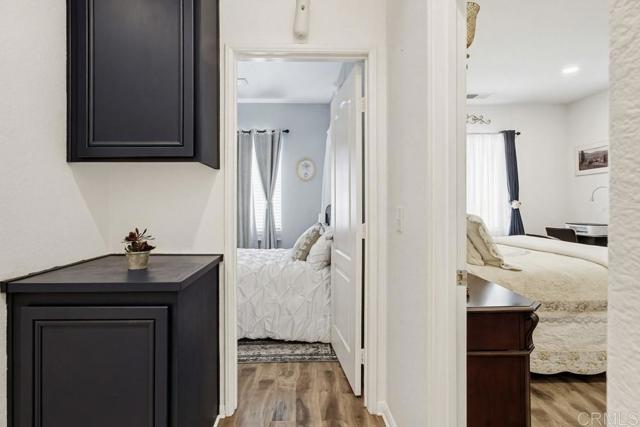 Detail Gallery Image 24 of 36 For 6133 Verda Ln, San Diego,  CA 92130 - 2 Beds | 2/1 Baths