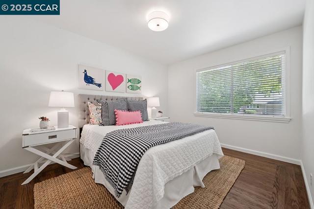 4 Harold Dr, Moraga CA: https://media.crmls.org/mediaz/a06ff886-d42b-4175-b059-51c5c36acdaf.jpg