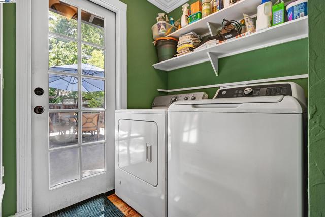 203 Roberta Ave, Pleasant Hill CA: https://media.crmls.org/mediaz/a0706f54-4944-4661-959a-10a477dd3967.jpg