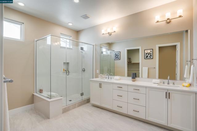 3161 Echo Way, Tracy CA: https://media.crmls.org/mediaz/a070b238-85e2-4775-97db-b11c610c3b3a.jpg