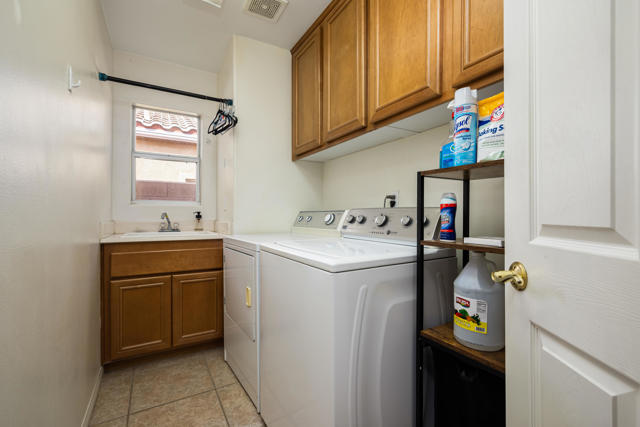 45595 Banff Springs Street, Indio CA: https://media.crmls.org/mediaz/a0713b93-003f-481c-9ba0-17afa651e92d.jpg