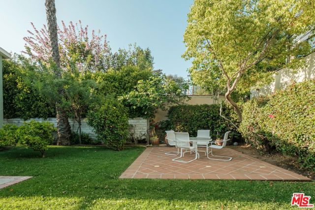 1030 North La Jolla Avenue photo 22