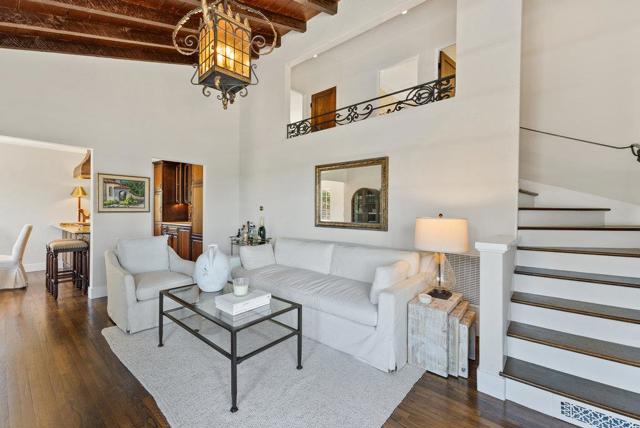 547 Monterey, Aptos CA: https://media.crmls.org/mediaz/a071f186-b4ae-4ca8-b907-5c2152cba740.jpg