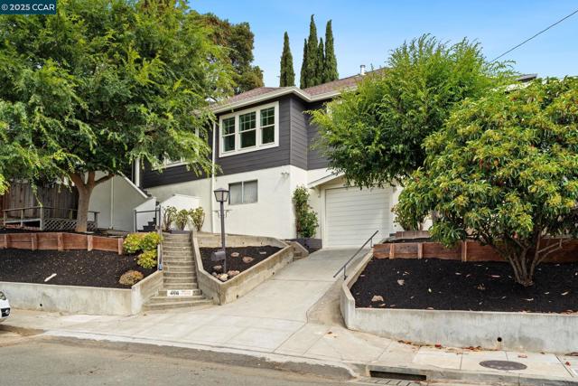466 Clark St, Crockett CA: https://media.crmls.org/mediaz/a0723f71-e0a5-4b21-bf75-ad8d5838956b.jpg