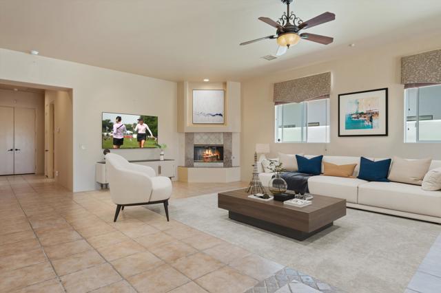 51299 Avenida Diaz, La Quinta CA: https://media.crmls.org/mediaz/a07300de-1106-49aa-87bb-596936709a22.jpg