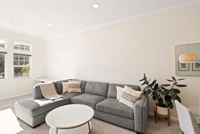 833 Swallowtail Court, Brisbane CA: https://media.crmls.org/mediaz/a073d2c7-4fdb-49d5-ba25-4e0abe175a10.jpg